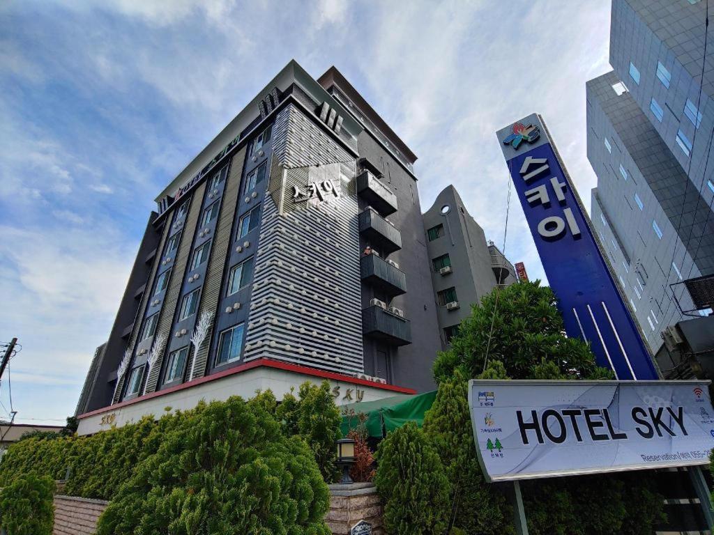 Sky Hotel Čchangwon Exteriér fotografie