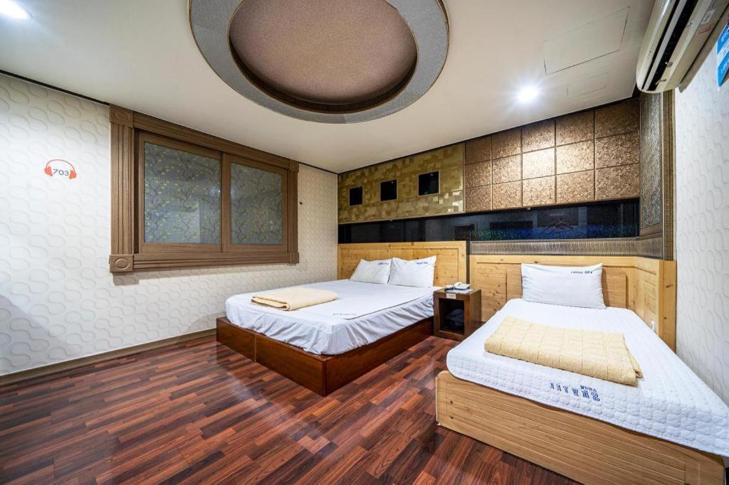 Sky Hotel Čchangwon Exteriér fotografie