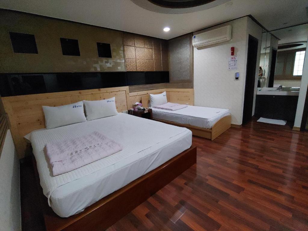Sky Hotel Čchangwon Exteriér fotografie