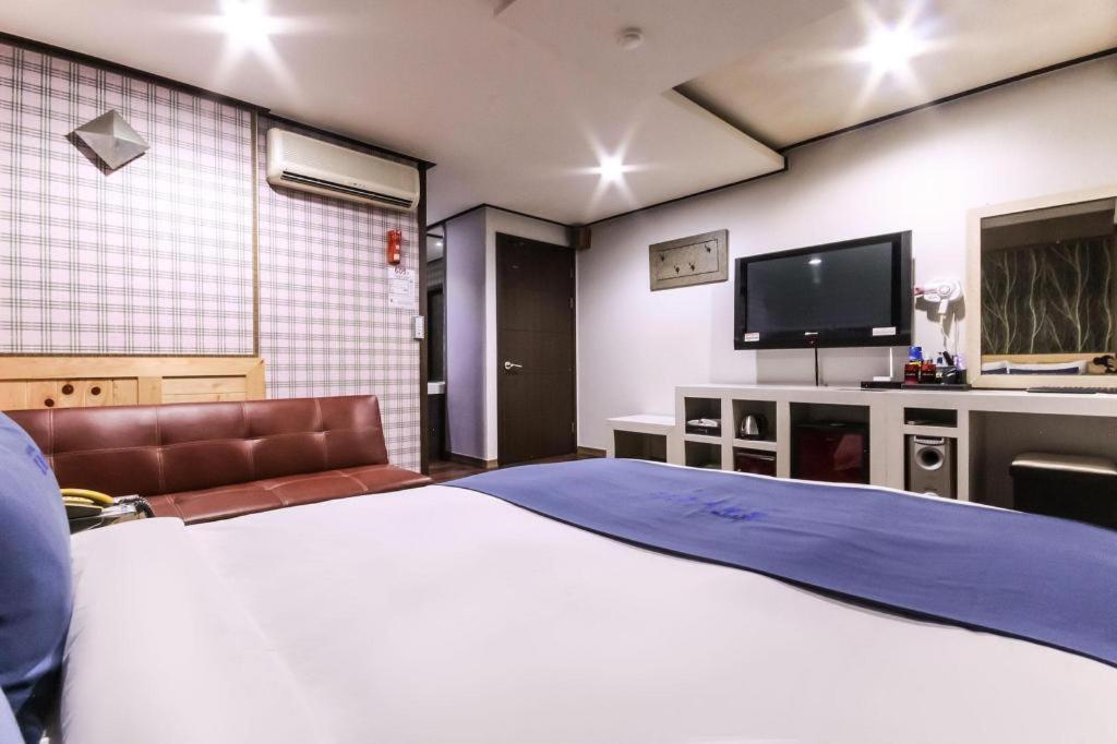 Sky Hotel Čchangwon Exteriér fotografie