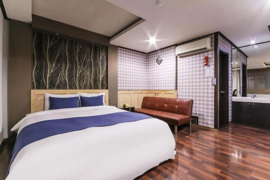 Sky Hotel Čchangwon Exteriér fotografie