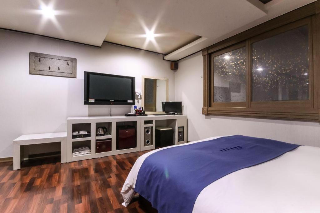 Sky Hotel Čchangwon Exteriér fotografie