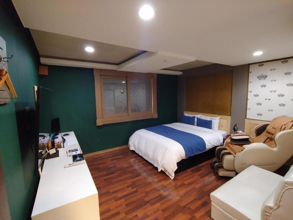 Sky Hotel Čchangwon Exteriér fotografie