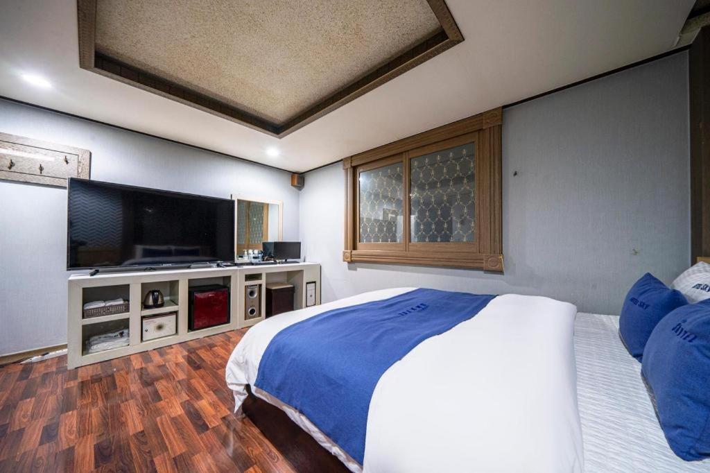 Sky Hotel Čchangwon Exteriér fotografie