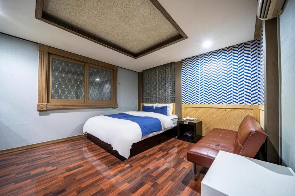 Sky Hotel Čchangwon Exteriér fotografie