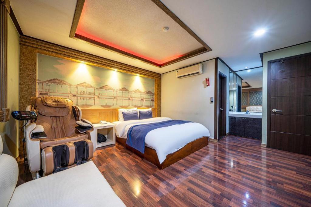 Sky Hotel Čchangwon Exteriér fotografie