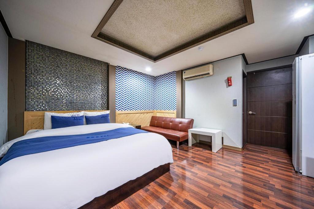Sky Hotel Čchangwon Exteriér fotografie